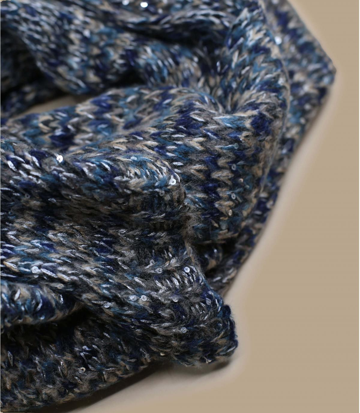 sciarpa modello grigio blu